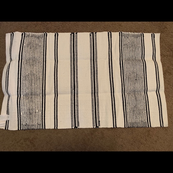 Caravan Diamond Woven Rug - Picture 8 of 8